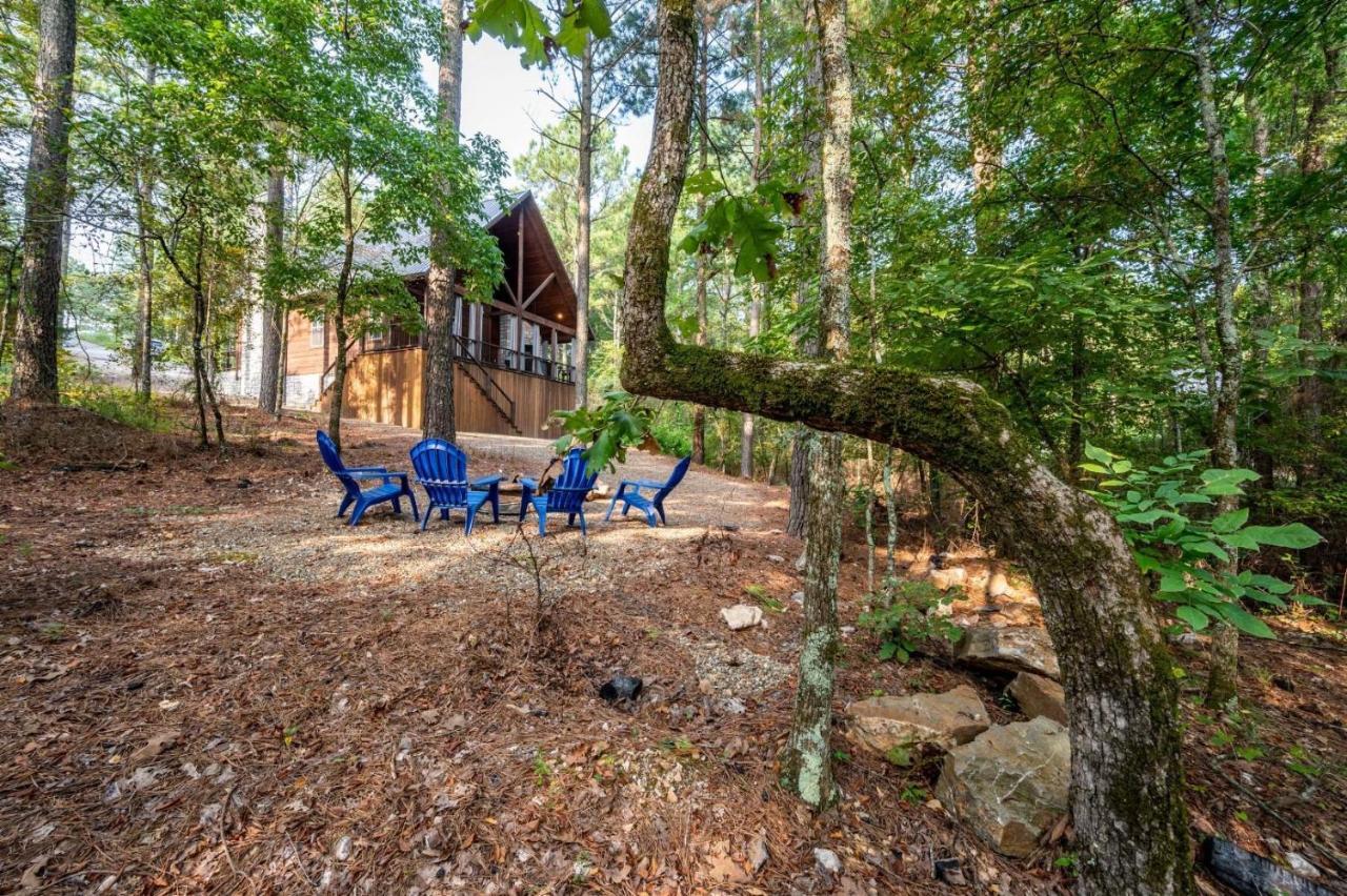 Stunning Luxury Cabin W Hot Tub And Fire Pit Holy Shiplap Is Perfect Romantic Couples Getaway Broken Bow Kültér fotó