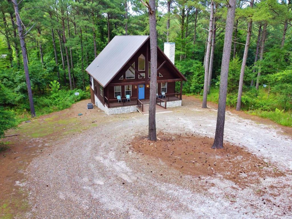 Stunning Luxury Cabin W Hot Tub And Fire Pit Holy Shiplap Is Perfect Romantic Couples Getaway Broken Bow Kültér fotó