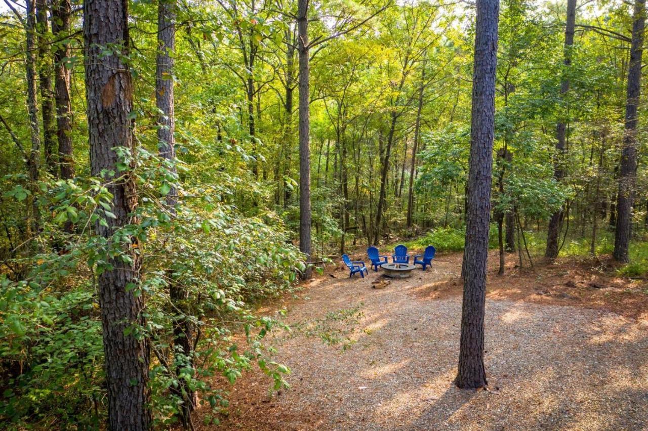Stunning Luxury Cabin W Hot Tub And Fire Pit Holy Shiplap Is Perfect Romantic Couples Getaway Broken Bow Kültér fotó